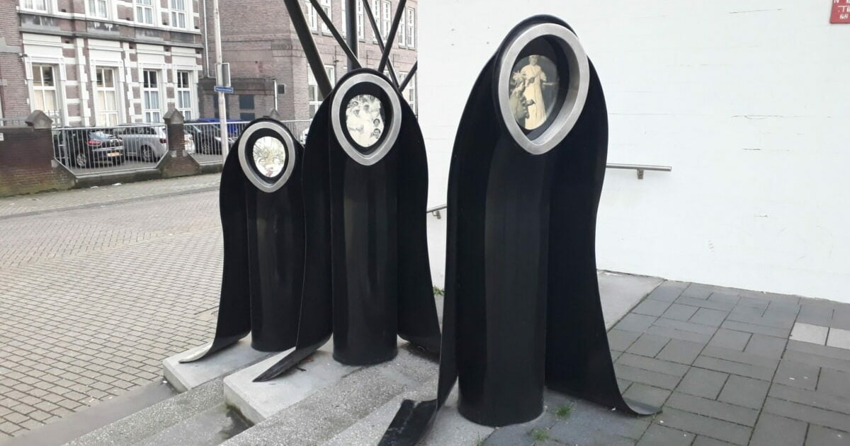 Zusters in Staal