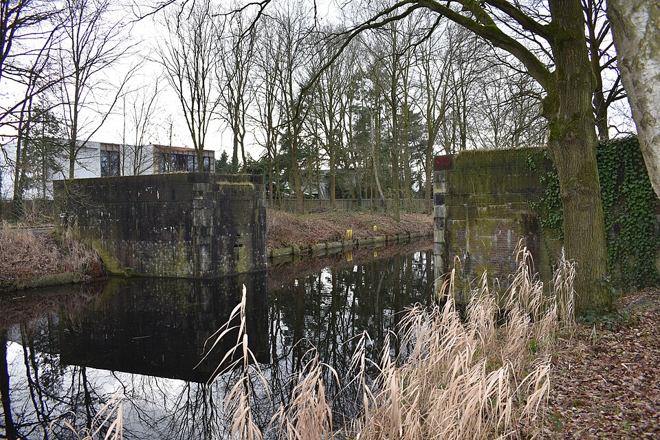 Trambrug