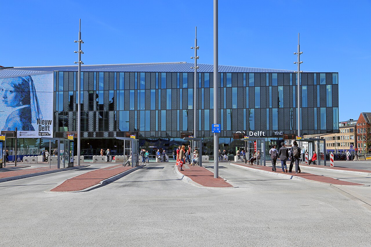 Station Delft