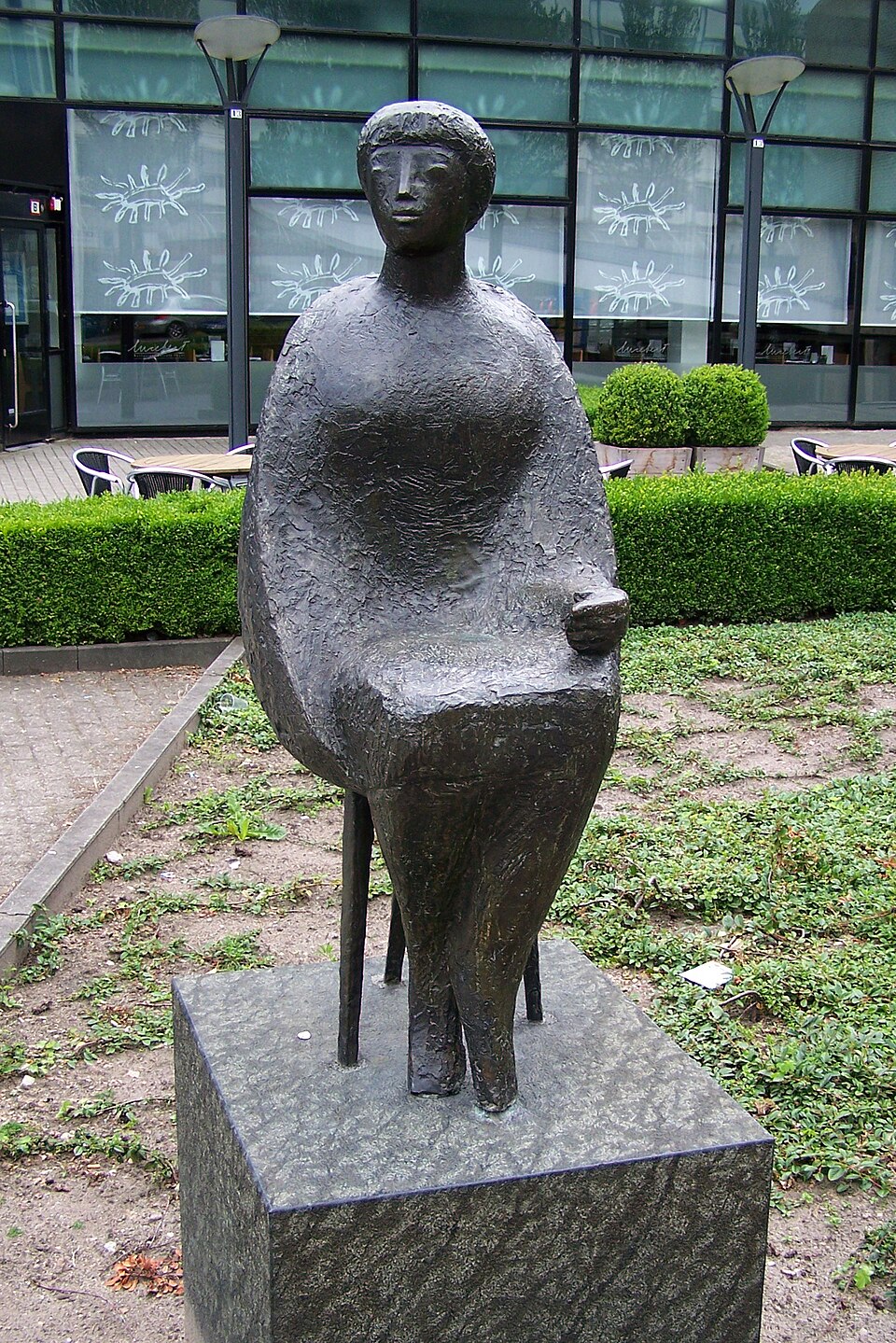 Zittend Meisje