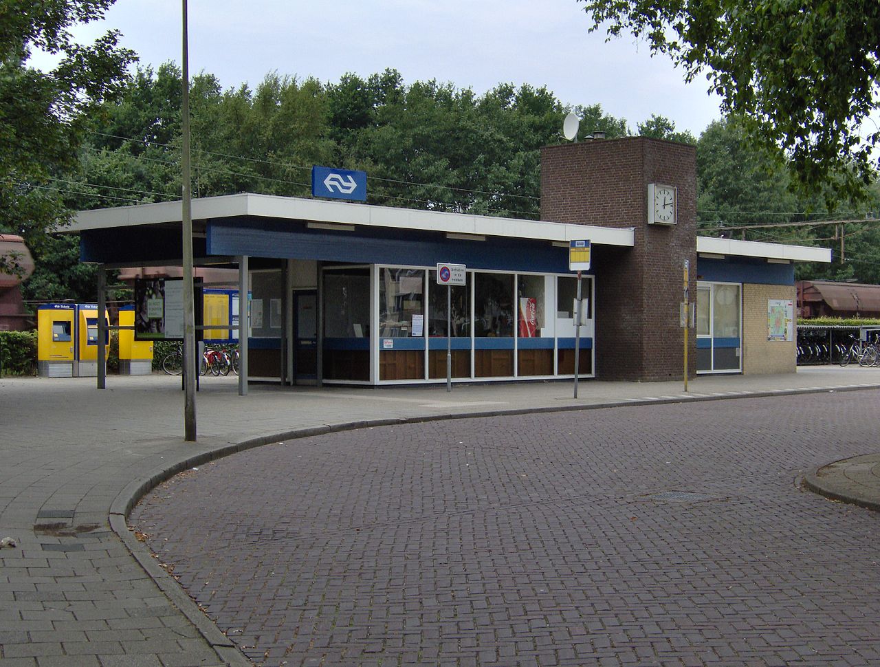 Station Borne