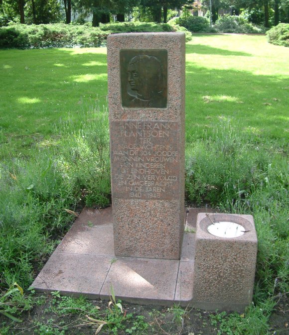 Lex en Edo Hornemannplantsoen